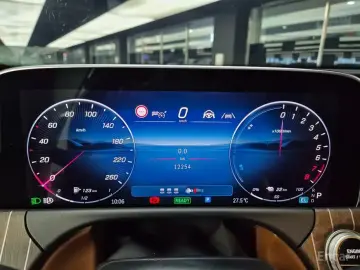 2025 Mercedes-Benz E-Класс с пробегом 12 254 км