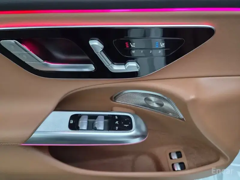 2025 Mercedes-Benz E-Класс с пробегом 12 254 км