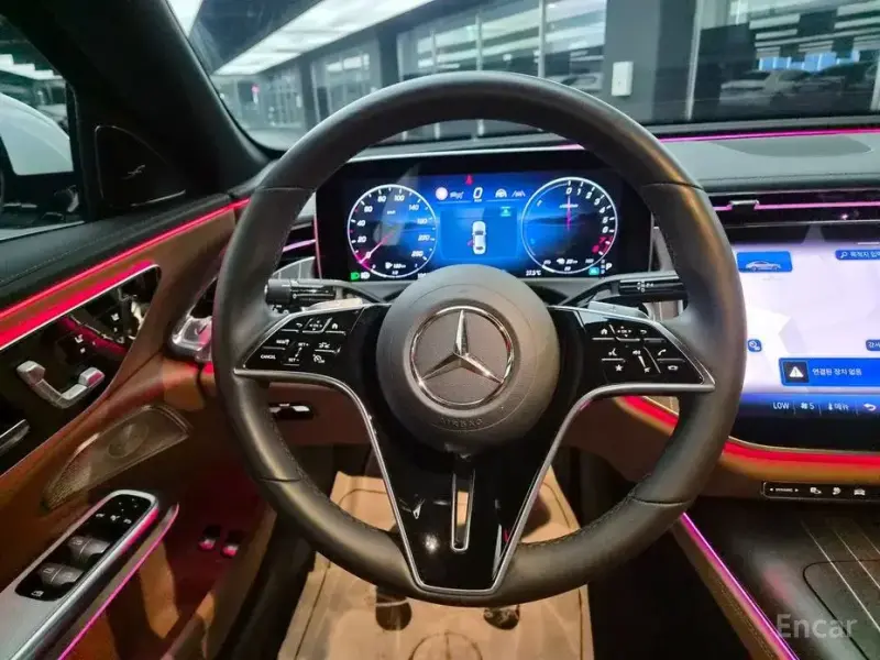 2025 Mercedes-Benz E-Класс с пробегом 12 254 км