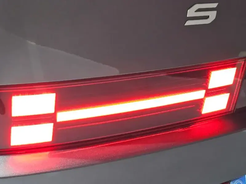 2024 Hyundai Santa Fe с пробегом 21 332 км