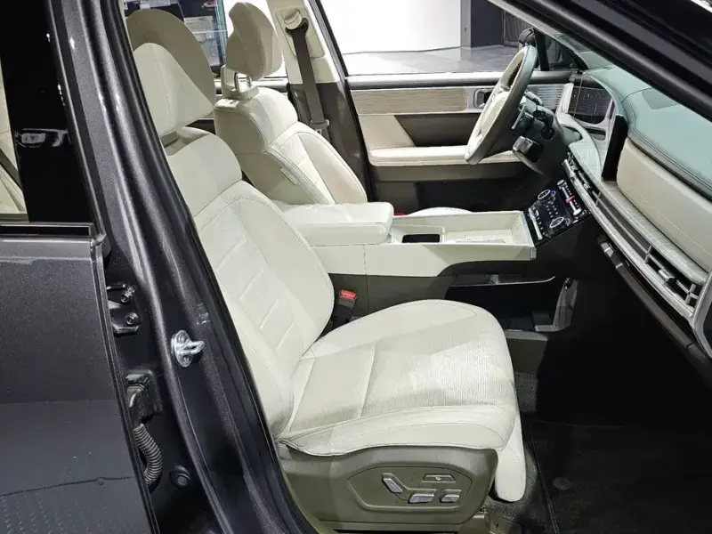 2024 Hyundai Santa Fe с пробегом 21 332 км