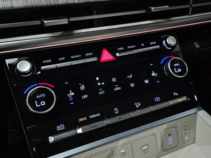 2024 Hyundai Santa Fe с пробегом 21 332 км