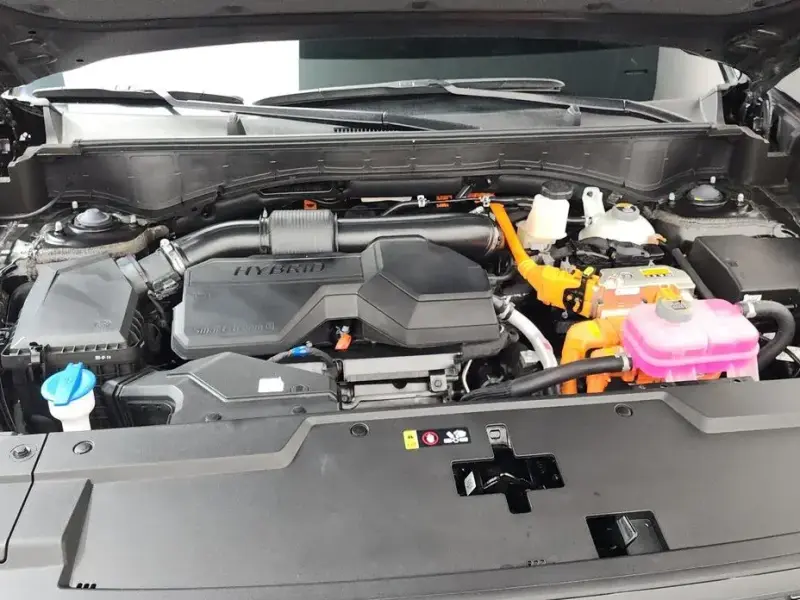 2025 Hyundai Santa Fe с пробегом 12 155 км