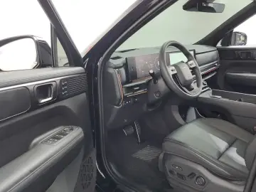 2025 Hyundai Santa Fe с пробегом 12 155 км