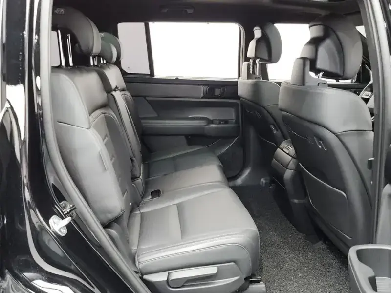 2025 Hyundai Santa Fe с пробегом 12 155 км