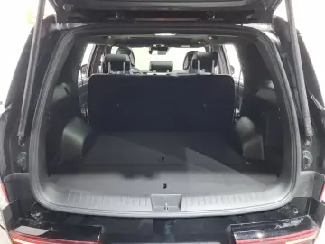 2025 Hyundai Santa Fe с пробегом 12 155 км
