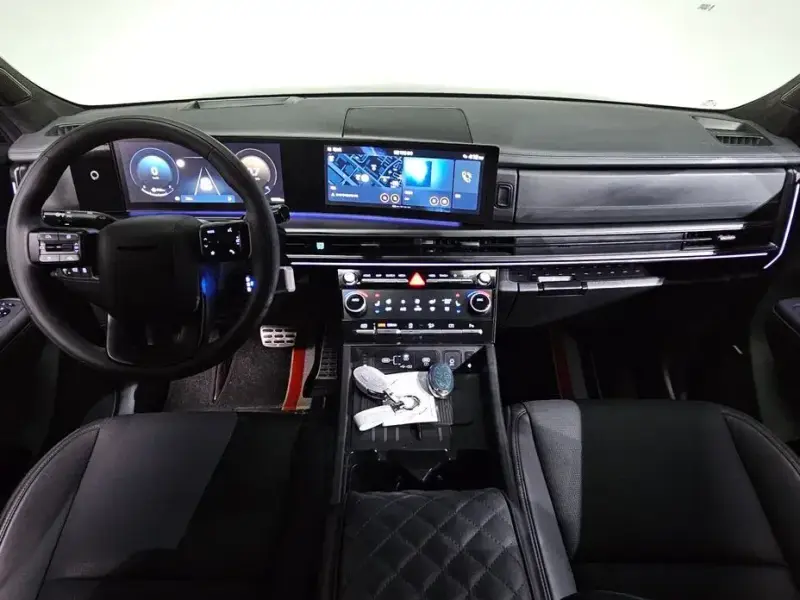 2024 Hyundai Santa Fe с пробегом 10 903 км
