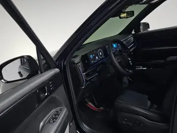 2024 Hyundai Santa Fe с пробегом 10 903 км