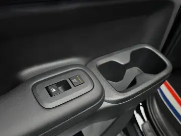 2024 Hyundai Santa Fe с пробегом 10 903 км