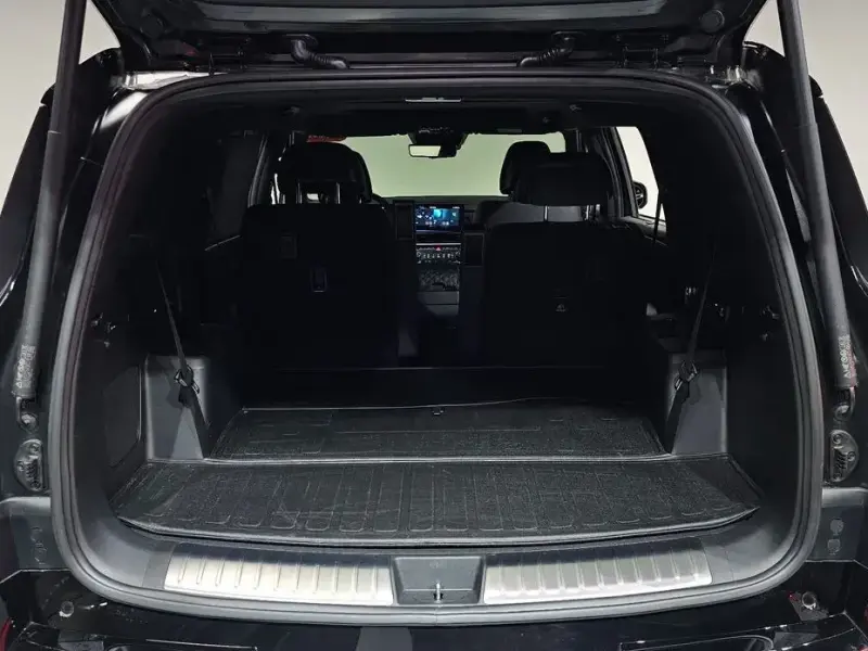 2024 Hyundai Santa Fe с пробегом 10 903 км