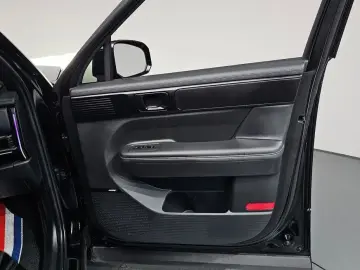 2024 Hyundai Santa Fe с пробегом 10 903 км