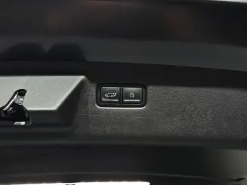 2024 Hyundai Santa Fe с пробегом 10 903 км