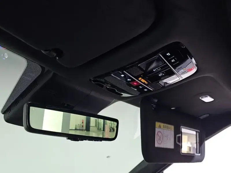 2024 Hyundai Santa Fe с пробегом 10 903 км