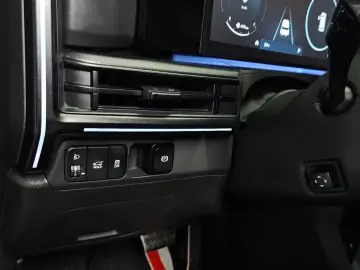 2024 Hyundai Santa Fe с пробегом 10 903 км