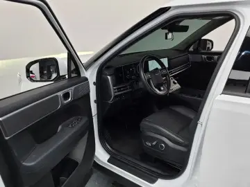 2024 Hyundai Santa Fe с пробегом 28 616 км
