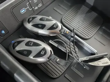 2024 Hyundai Santa Fe с пробегом 28 616 км