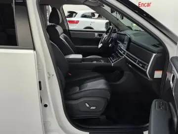 2024 Hyundai Santa Fe с пробегом 28 616 км