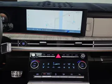 2025 Hyundai Santa Fe с пробегом 13 294 км