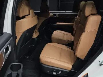 2024 Hyundai Santa Fe с пробегом 28 910 км