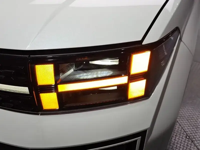 2024 Hyundai Santa Fe с пробегом 28 910 км