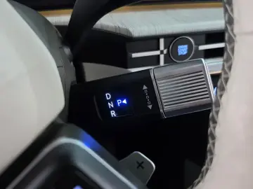 2025 Hyundai Santa Fe с пробегом 16 196 км