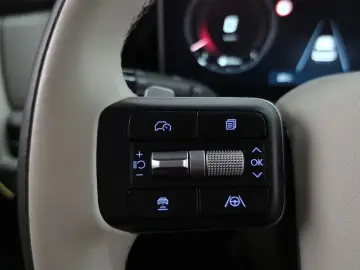 2025 Hyundai Santa Fe с пробегом 16 196 км