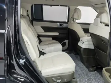 2025 Hyundai Santa Fe с пробегом 16 196 км