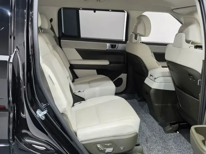 2025 Hyundai Santa Fe с пробегом 16 196 км