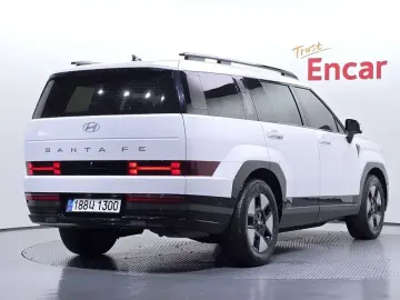 2024 Hyundai Santa Fe с пробегом 21 679 км