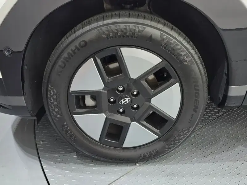 2024 Hyundai Santa Fe с пробегом 21 679 км