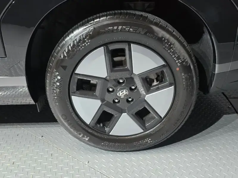 2024 Hyundai Santa Fe с пробегом 26 877 км