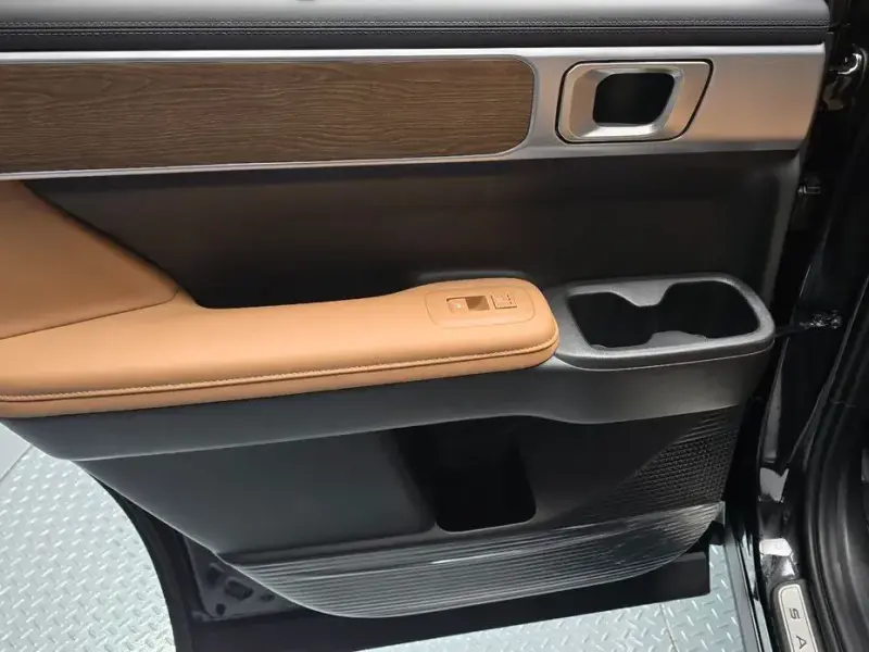 2024 Hyundai Santa Fe с пробегом 26 877 км