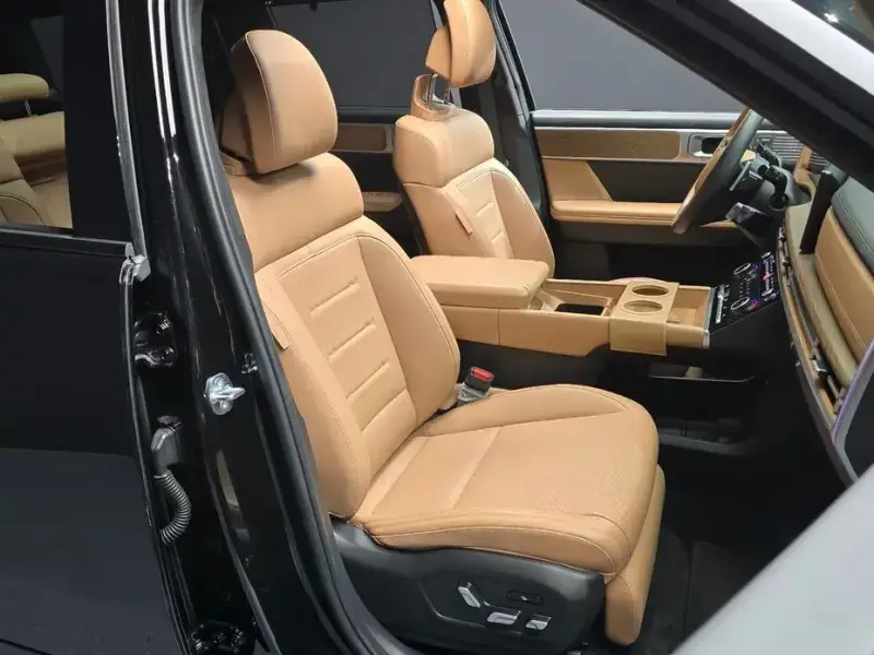 2024 Hyundai Santa Fe с пробегом 26 877 км