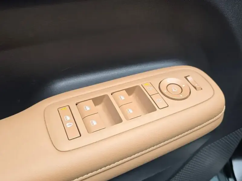 2024 Hyundai Santa Fe с пробегом 26 877 км