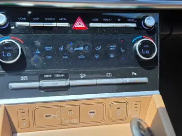 2023 Hyundai Santa Fe с пробегом 54 959 км