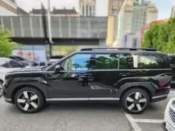 2024 Hyundai Santa Fe с пробегом 27 912 км