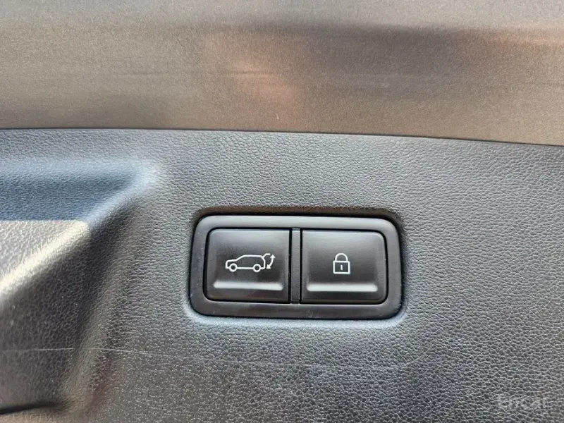 2024 Hyundai Santa Fe с пробегом 33 557 км