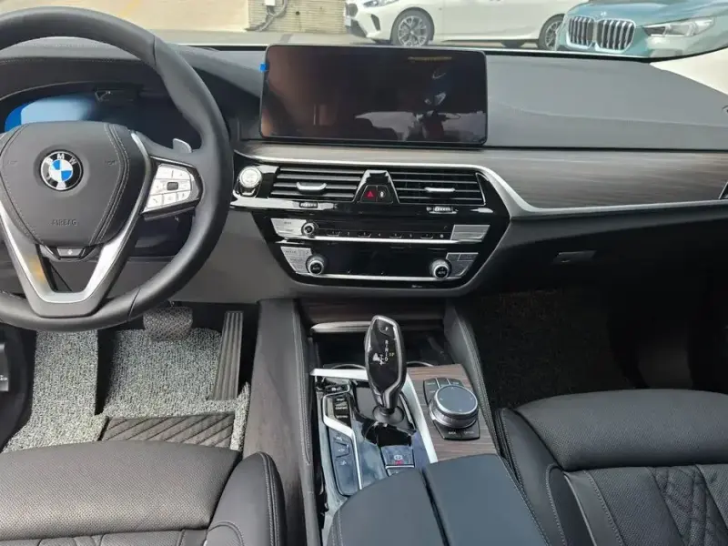 2024 BMW 6 серии с пробегом 17 160 км