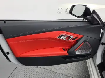 2023 BMW Z4 с пробегом 34 775 км
