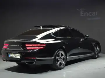 2023 Genesis G80 с пробегом 45 383 км