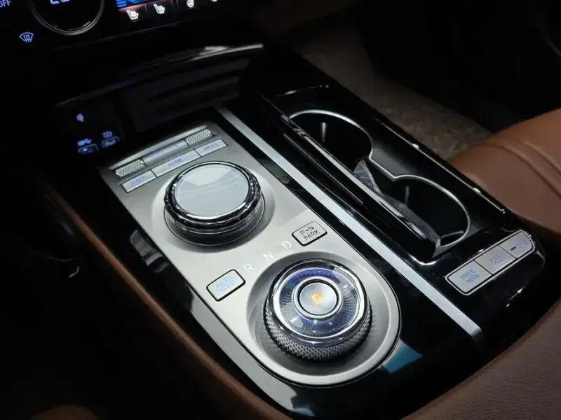 2023 Genesis G80 с пробегом 45 383 км