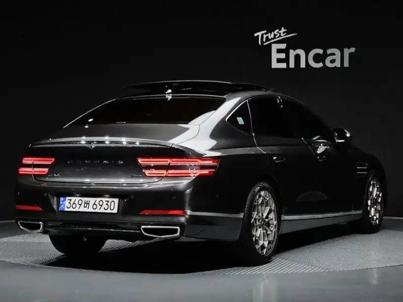 2023 Genesis G80 с пробегом 27 051 км