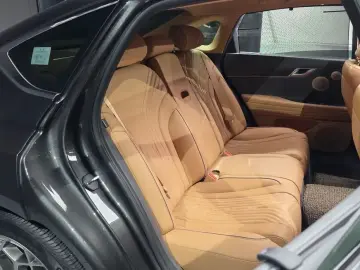 2023 Genesis G80 с пробегом 27 051 км