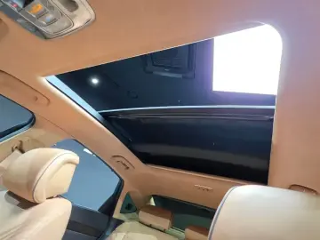 2023 Genesis G80 с пробегом 27 051 км