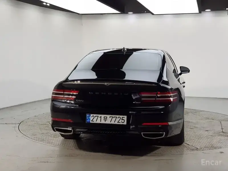 2023 Genesis G80 с пробегом 55 140 км