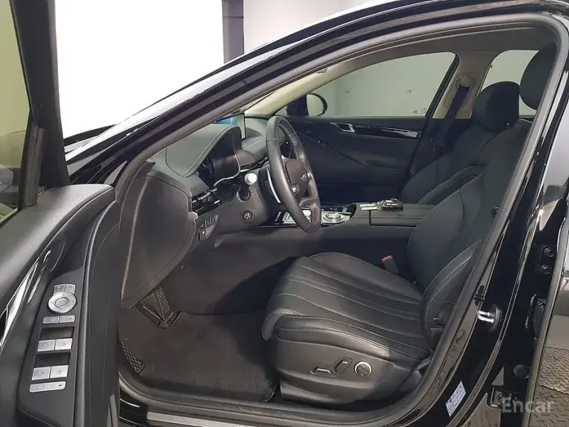 2023 Genesis G80 с пробегом 55 140 км
