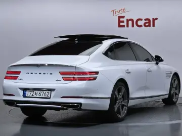 2023 Genesis G80 с пробегом 73 898 км