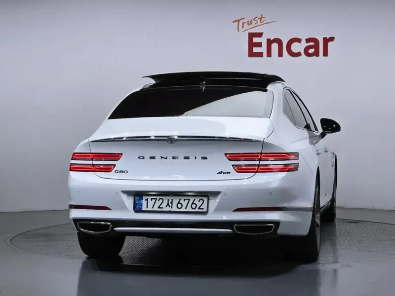 2023 Genesis G80 с пробегом 73 898 км