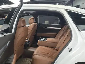 2023 Genesis G80 с пробегом 73 898 км