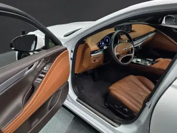 2023 Genesis G80 с пробегом 52 536 км